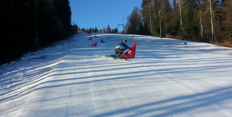 Skijaliste Poseka  Dnevno skijanje za ucenike studente ili umirovljenike Ravne na Koroskem Slovenija  12 €