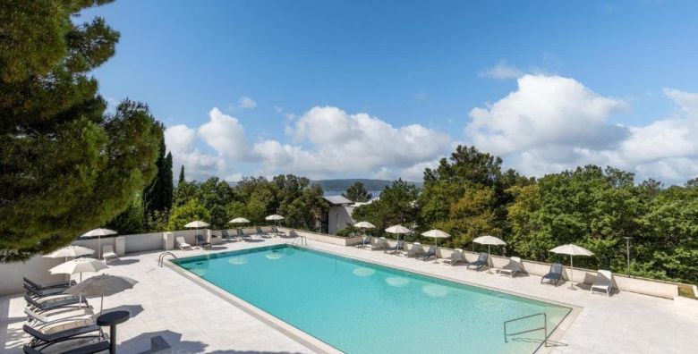 Putovanja - Akcija, popust i sniženje. (ponuda: 256829)