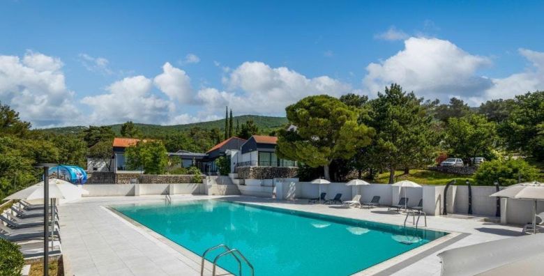 Putovanja - Akcija, popust i sniženje. (ponuda: 256830)