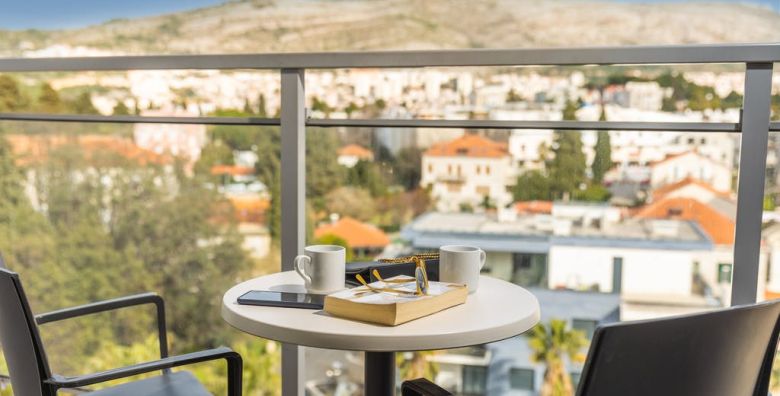 Putovanja - Akcija, popust i sniženje. (ponuda: 256896)