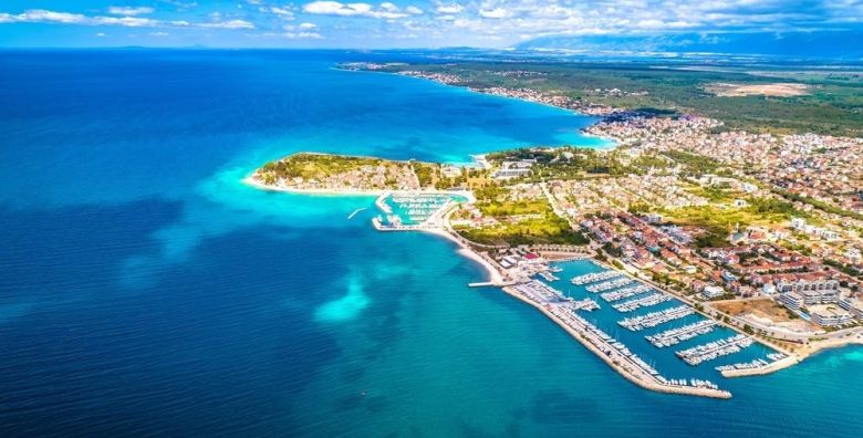 Hotel Donat  All inclusive odmor u Dalmaciji  Dvokrevetna soba Zadar Dalmacija Hrvatska  251 EUR  3x nocenje u Economy dvokrevetnoj sobi za 2 osobe All inclusive