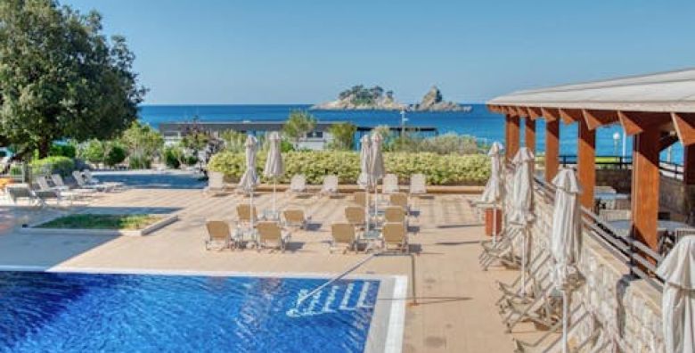 Hotel Palas Petrovac  Jesen u Petrovcu Petrovac Crna Gora  249 €
