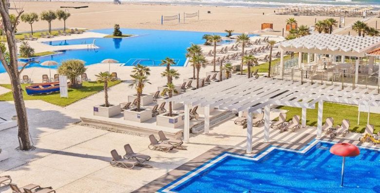 Azul Beach Resort Montenegro  All inclusive odmor Ulcinj Crna Gora  1 232 EUR  5x nocenje u Two bedroom suite za 2 osobe All inclusive