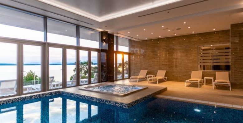 Hotel Miramare  Obiteljski luksuzni wellness odmor uz obalu  72 satna akcija Crikvenica Hrvatska  325 €