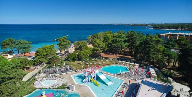 Hotel Umag Plava Laguna  First minute ljeto uz obalu Umag Istra Hrvatska  980 EUR  5x nocenje u dvokrevetnoj Classic sobi s balkonom pogled park za 2 osobe dijete do 4 99 godina besplatno  Polupansion