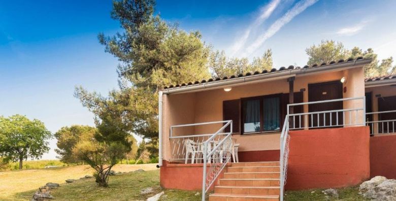 Apartmani Kanegra Plava Laguna  First minute odmor u Istri Umag Istra Hrvatska  102 EUR  3x nocenje u Classic apartmanu 2 2 s balkonom strana park za 4 osobe Animacija: mini club za djecu od 4 do 12 godina tematske zabave mini disco