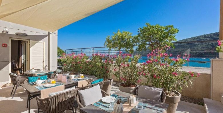 Hotel Adoral Rabac  Predah u prekrasnoj Istri Rabac Istra Hrvatska  204 €