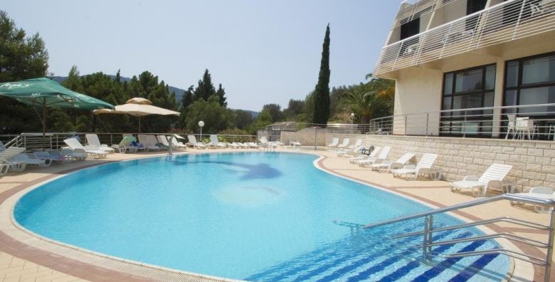 Adria All Inclusive Hotel  First minute all inclusive odmor na Korculi Vela Luka Korcula Dalmacija Hrvatska  951 €