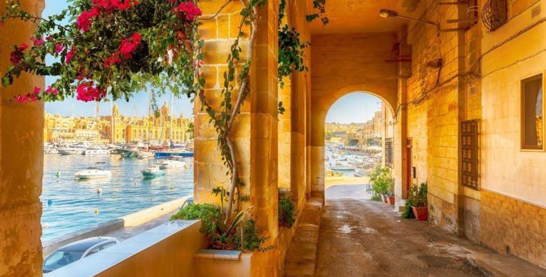 Dan zena na Malti Mellieha Malta  569 EUR  3x nocenje u hotelu za 2 osobe Dorucak