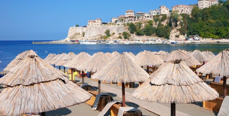 Scandinavian Home of Ulcinj  Ljetovanje u Crnoj Gori s autobusom Ulcinj Crna Gora  690 EUR  7x nocenje u Standard dvokrevetnoj sobi za 2 osobe Polupansion