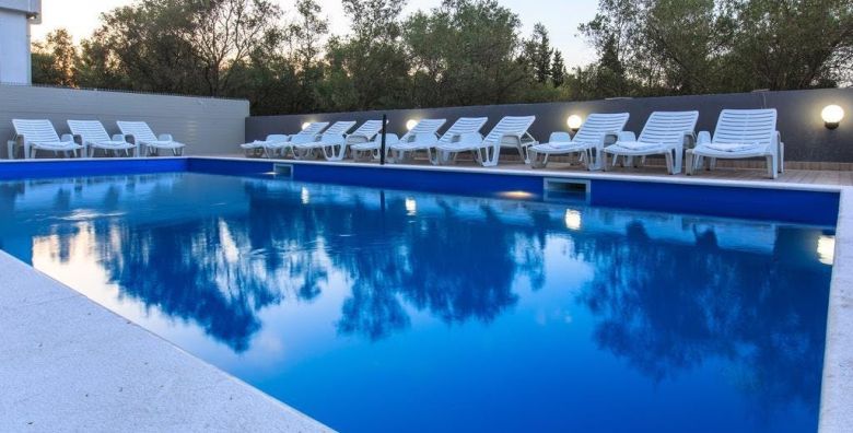 Scandinavian Home of Ulcinj  Ljeto u Crnoj Gori s avionom Ulcinj Crna Gora  990 EUR  7x nocenje u Standard dvokrevetnoj sobi za 2 osobe Polupansion