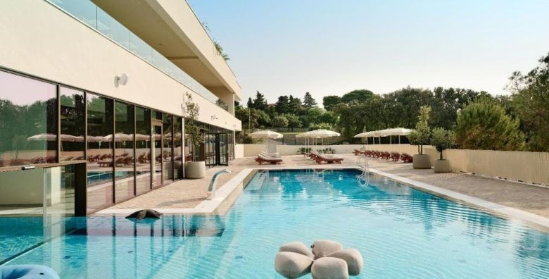 Arba Resort Valamar Collection  All inclusive odmor za velike obitelji na Rabu Rab Hrvatska  879 EUR  2x nocenje u  sobi 4 2  za 4 osobe 2 djece do 13 99 godina besplatno  All inclusive