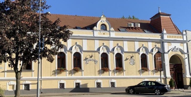 Tinódi Panzió  Restaurant Sárvár Madjarska  319 €
