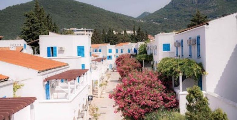 Hotel Slovenska plaza  Kraj ljeta u Budvi Budva Crna Gora  349 €