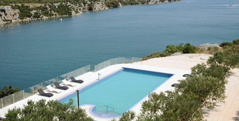 Djeca - Akcija, popust i sniženje. (ponuda: 258033)