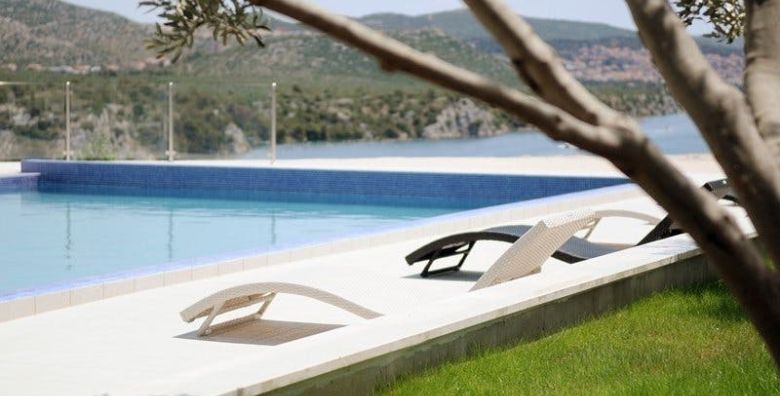 Djeca - Akcija, popust i sniženje. (ponuda: 258035)