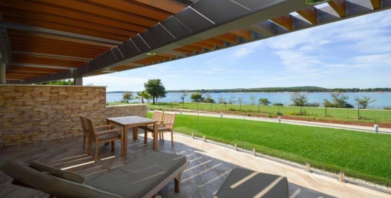 Plavo Nebo Istra Apartments  Lepeza 2 2  Medulin Istra Hrvatska  370 EUR  2x nocenje u apartmanu Lepeza 2 2 za do 4 osobe Priprema apartmana i zavrsno ciscenje