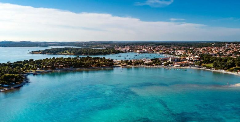 Plavo Nebo Istra Apartments  Tulip 4 2  Medulin Istra Hrvatska  400 EUR  2x nocenje u apartmanu Tulip 4 2 za do 6 osoba Priprema apartmana i zavrsno ciscenje