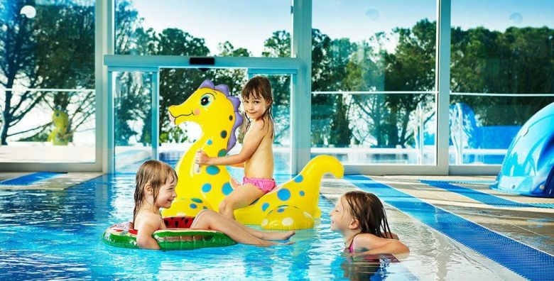 Putovanja - Akcija, popust i sniženje. (ponuda: 258268)