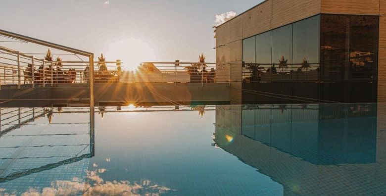 Hotel Split  Proljetni odmor uz more Podstrana Dalmacija Hrvatska  224 EUR  2x nocenje u Superior sobi za 2 osobe Dorucak