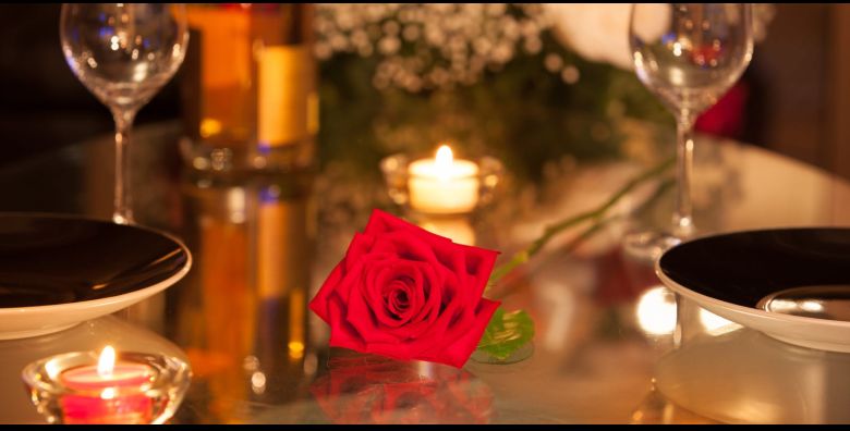 Hotel Villa Letan  Dan zena sa svecanom vecerom uz glazbu Peroj Istra Hrvatska  277 EUR  2x nocenje u dvokrevetnoj sobi za 2 osobe 1 dijete do 7 godina besplatno  Polupansion