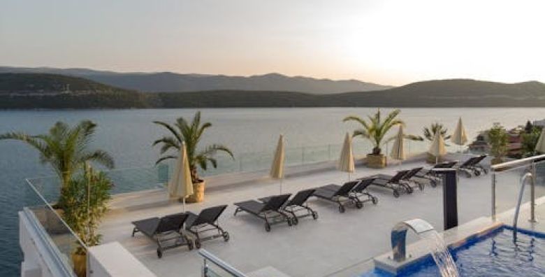 Hotel Nova  Jesen u Neumu Neum Bosna i Hercegovina  212 €