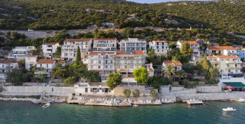 Hotel Nova  Ljeto u Neumu Neum Bosna i Hercegovina  1 218 EUR  7x nocenje u Superior sobi s pogledom na more za 2 osobe Polupansion