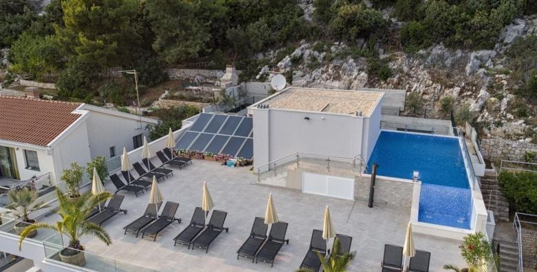 Hotel Nova  Ljeto u Neumu Neum Bosna i Hercegovina  1 284 EUR  7x nocenje u Superior sobi s pogledom na park za 2 osobe Polupansion