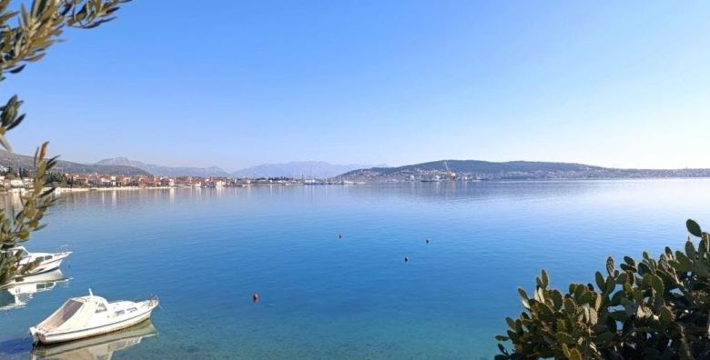 Hotel Villa Four Pearls Trogir  Ljetni odmor uz more Trogir Dalmacija Hrvatska  1 660 EUR  5x nocenje u Superior apartmanu za 2 osobe All inclusive