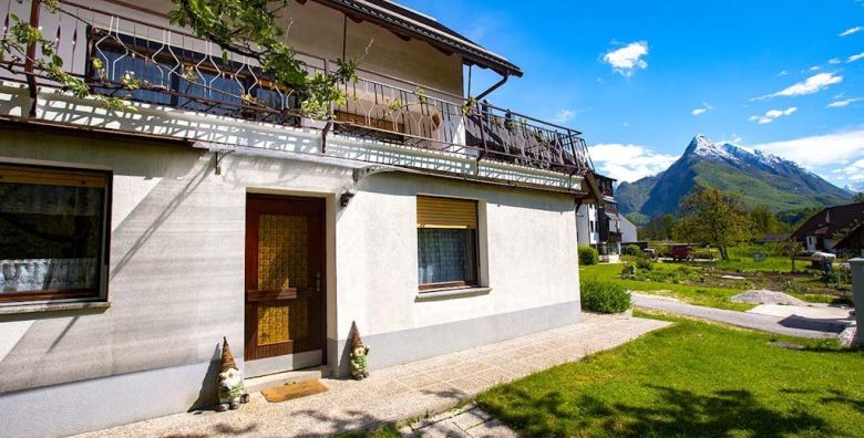 Bovec Holiday Home  Vas kutak mira u zagrljaju prirode Bovec Slovenija  220 €
