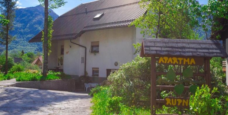 Bovec Holiday Home  Vas kutak mira u zagrljaju prirode Bovec Slovenija  320 €