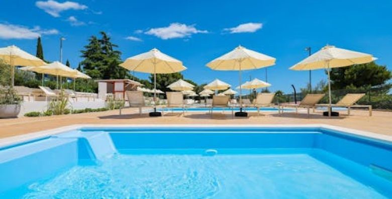 Apartmani Medena  Proljece s polupansionom u prelijepom Trogiru Donji Seget Trogir Dalmacija Hrvatska  278 €