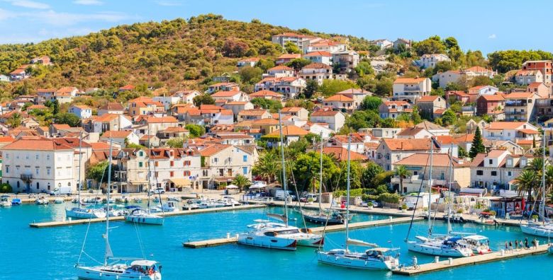 Hotel Rotondo ili Rotondo Annex  1 svibanj u Trogiru Seget Donji Trogir Dalmacija Hrvatska  462 €