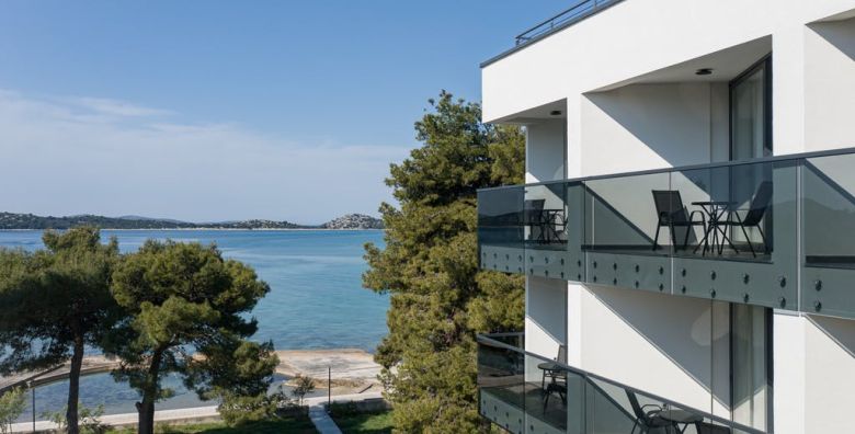 Slastice - Akcija, popust i sniženje. (ponuda: 259136)