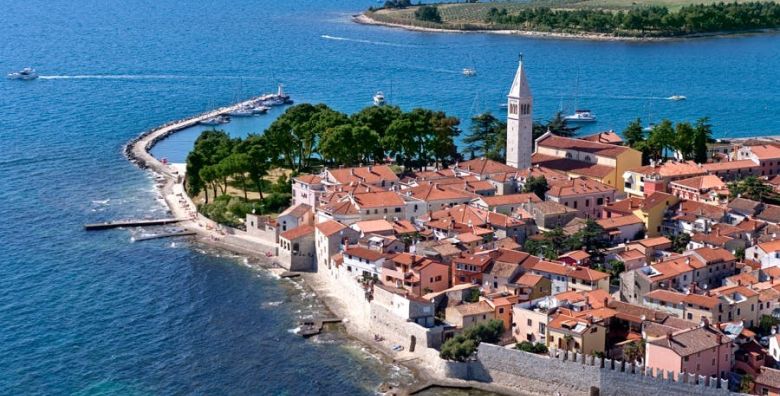 Apartmani Erica Pineta  Proljece u Novigradu Novigrad Istra Hrvatska  140 EUR  3x nocenje u jednosobnom apartmanu Erica Lux s terasom ili dvoristem ovisno o raspolozivosti za 2 osobe Posteljina i rucnici