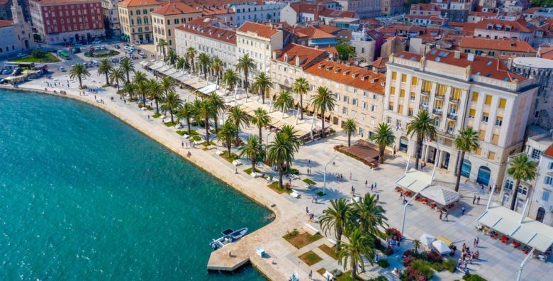 Hotel Batuda  Proljetni obiteljski odmor u Splitu  Split Dalmacija Hrvatska  94 EUR  1x nocenje u dvokrevetnoj sobi za 2 osobe 1 dijete do 6 godina besplatno  Dorucak
