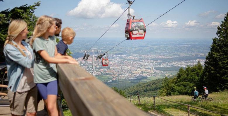 Wellness  Spa Apartmaji Bolfenk  Ljeto na Pohorju tijekom tjedna Pohorje Slovenija  199 EUR  2x nocenje u Superior apartmanu s kaminom i s terasom ili balkonom za 4 osobe Neograniceno koristenje WellNest unutarnjega bazena od 12 do 20 sati
