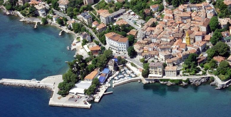 Hotel Park  First minute proljece i jesen u Lovranu Lovran Hrvatska  240 €