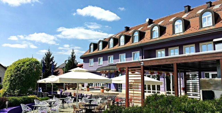 Hotel Phoenix  City break u Zagrebu tijekom vikenda Zagreb Hrvatska  79 EUR  1x nocenje u Elegance dvokrevetnoj sobi za 2 osobe Dorucak