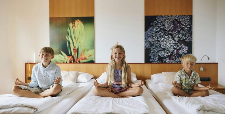 Forest Apartments Videc  Proljetni ili jesenski wellness odmor na Pohorju tijekom tjedna za 10 osoba Pohorje Slovenija  319 EUR  2x nocenje u dvosobnom apartmanu s balkonom za 10 osoba Neograniceno koristenje WellNest unutarnjega bazena od 12 do 20 sati