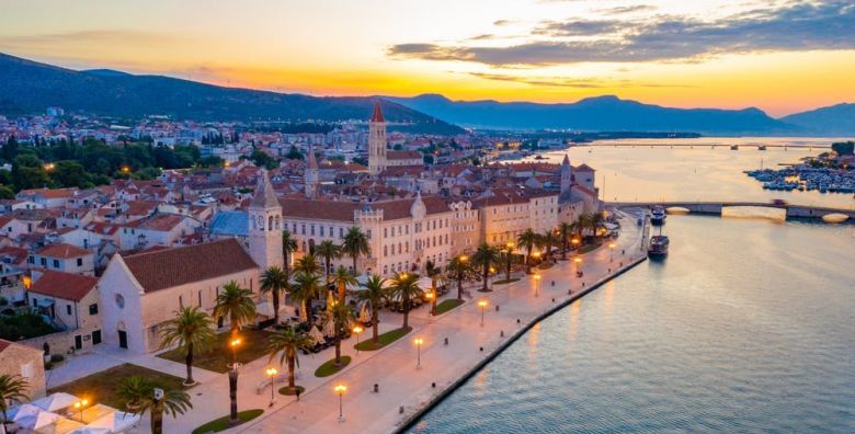 Villa White  Proljece udvoje u Trogiru Trogir Dalmacija Hrvatska  235 €