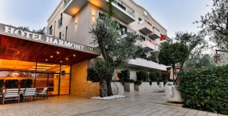 Hotel Harmony by Aycon  Jesen u Petrovcu Petrovac Crna Gora  262 €