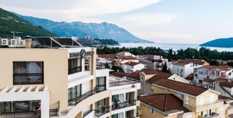 Hotel Kadmo by Aycon  Obiteljska jesen Budva Crna Gora  262 €