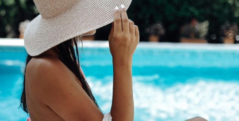 Hotel Harmony by Aycon  First minute ljeto u Petrovcu Petrovac Crna Gora  439 EUR  3x nocenje u dvokrevetnoj Standard sobi s pogledom na planine za 2 osobe Dorucak