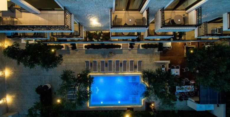 Hotel Harmony by Aycon  First minute ljeto u Petrovcu Petrovac Crna Gora  1 029 EUR  7x nocenje u dvokrevetnoj Standard sobi s pogledom na planine za 2 osobe Dorucak