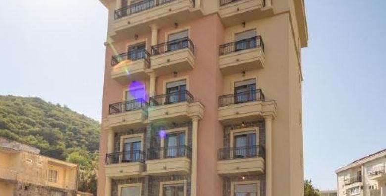 Garni Hotel Vladimir by Aycon  First minute ljeto udvoje Budva Crna Gora  345 EUR  3x nocenje u dvokrevetnoj Standard sobi za 2 osobe Dorucak