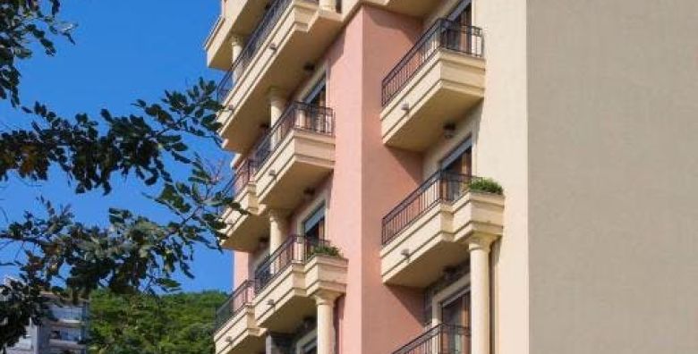 Garni Hotel Vladimir by Aycon  First minute ljeto udvoje Budva Crna Gora  575 EUR  5x nocenje u dvokrevetnoj Standard sobi za 2 osobe Dorucak