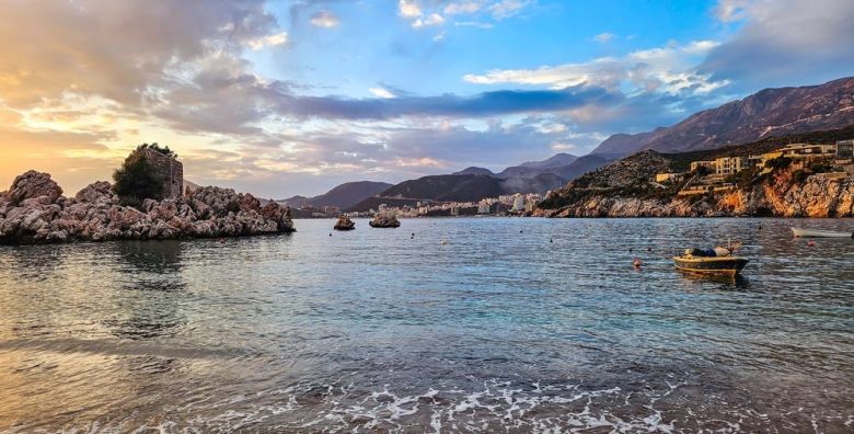 Millennium Apartments by Aycon  First minute ljeto u Budvi Budva Crna Gora  349 EUR  3x nocenje u dvokrevetnoj Superior sobi za 2 osobe Besplatan Wi Fi