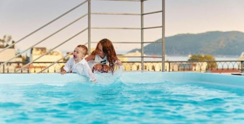Hotel Diplomat by Aycon  Obiteljski pocetak i kraj ljeta uz more Budva Crna Gora  649 €