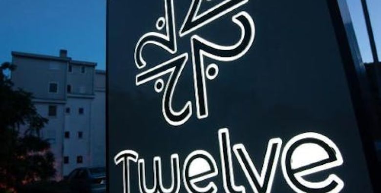 Hotel Twelve by Aycon  Obiteljska jesen Budva Crna Gora  473 €